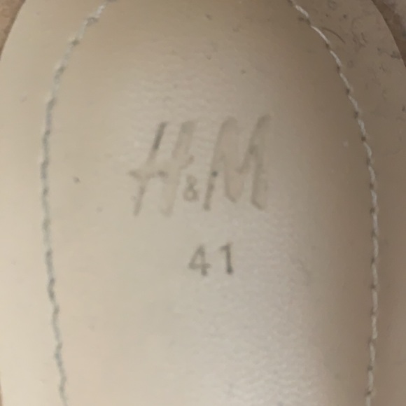 EUC Pointed Toe H&M VEGAN Suede Pumps 3” US 9.5 EU 41 - Picture 2 of 10